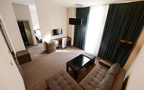 Hotel Cara 28