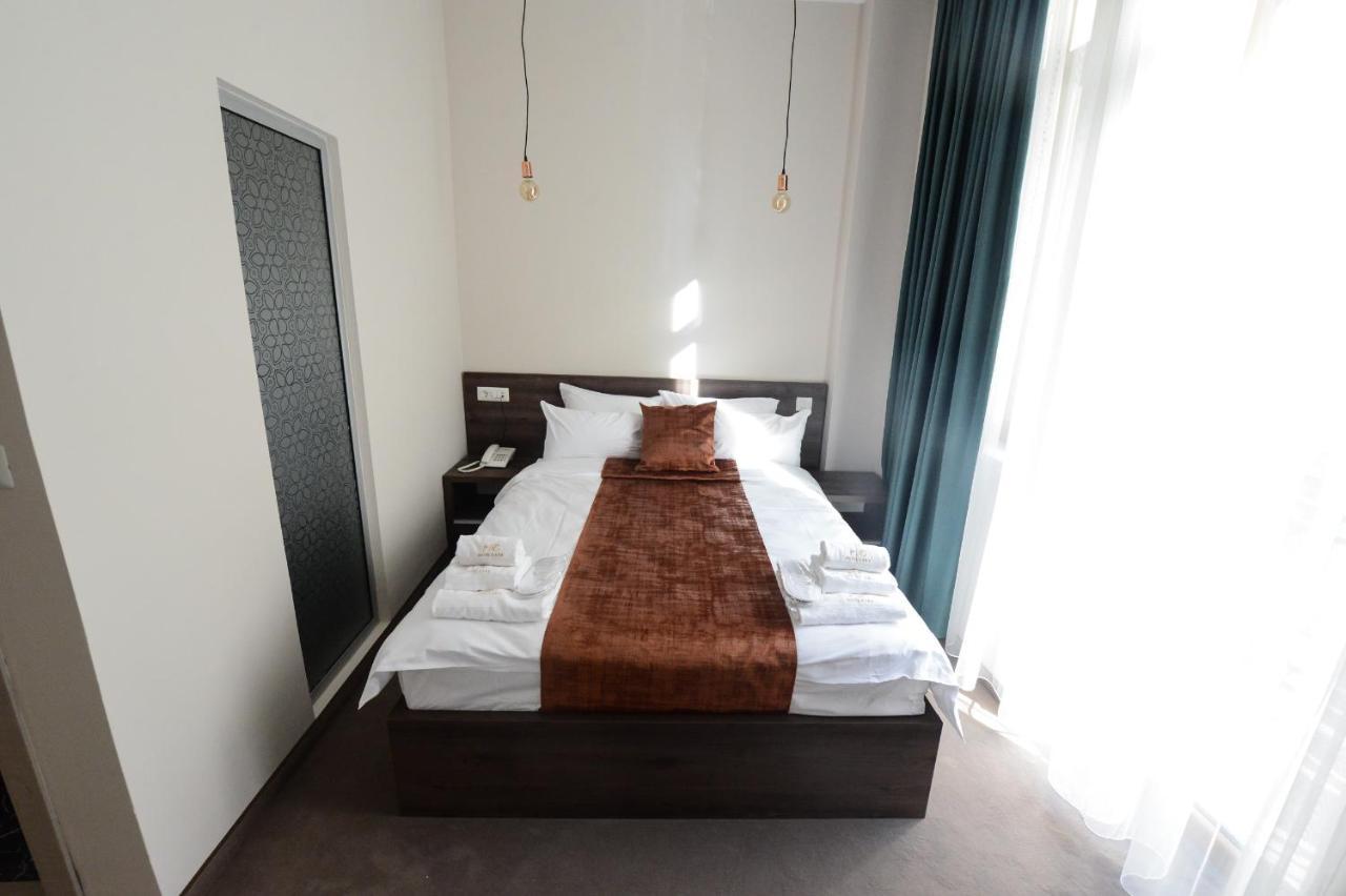 Hotel Cara 28 Üsküp Dış mekan fotoğraf