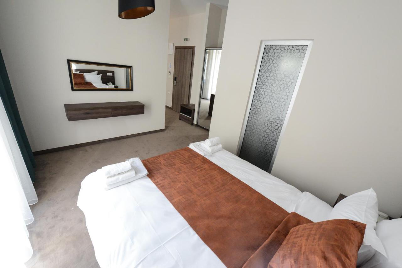 Hotel Cara 28 Üsküp Dış mekan fotoğraf