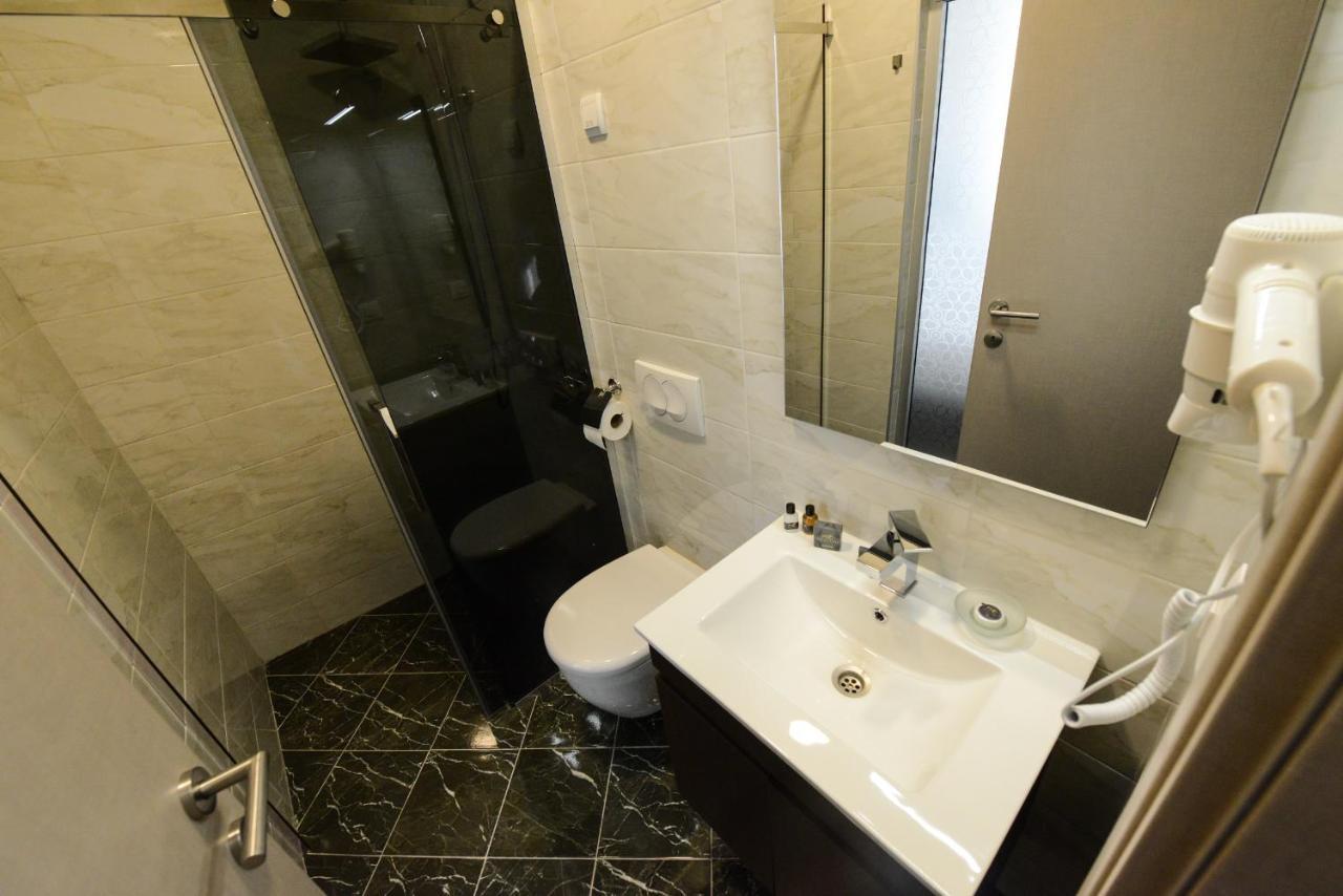 Hotel Cara 28 Üsküp Dış mekan fotoğraf