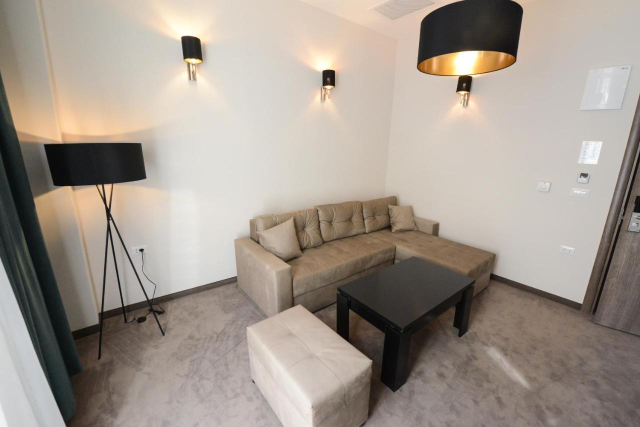 Hotel Cara 28 Üsküp Dış mekan fotoğraf