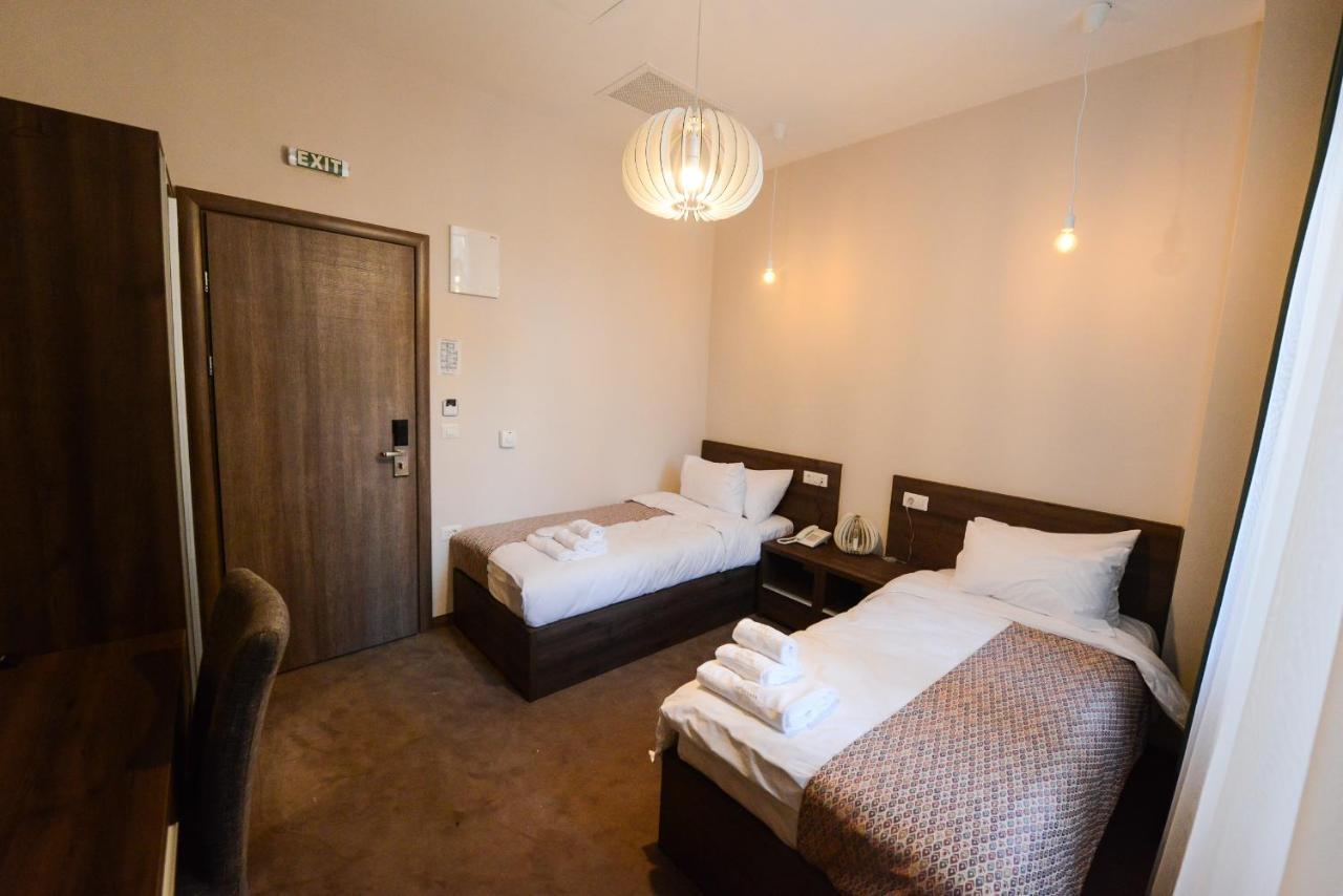 Hotel Cara 28 Üsküp Dış mekan fotoğraf