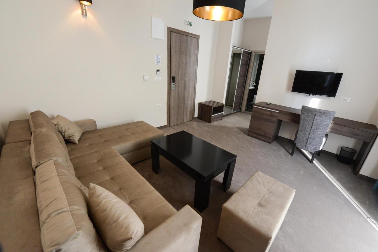 Hotel Cara 28 Üsküp Dış mekan fotoğraf
