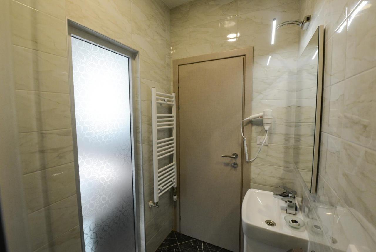 Hotel Cara 28 Üsküp Dış mekan fotoğraf