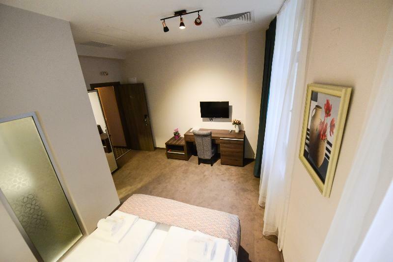 Hotel Cara 28 Üsküp Dış mekan fotoğraf